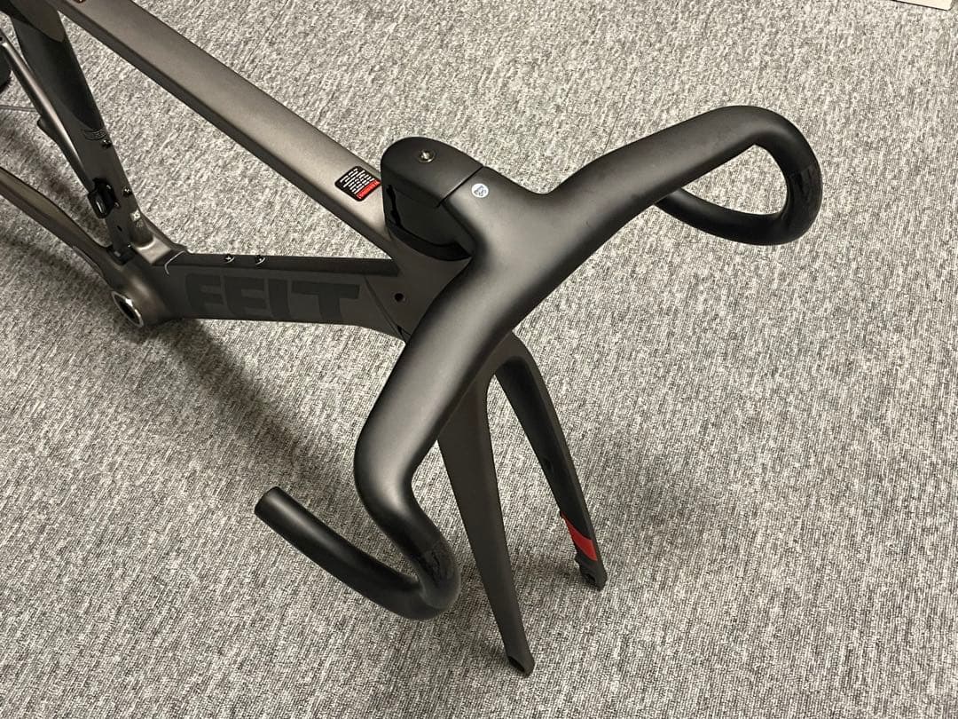 FELT AR シリーズ専用 完全内装エアロカーボンハンドルキット - メルカリ