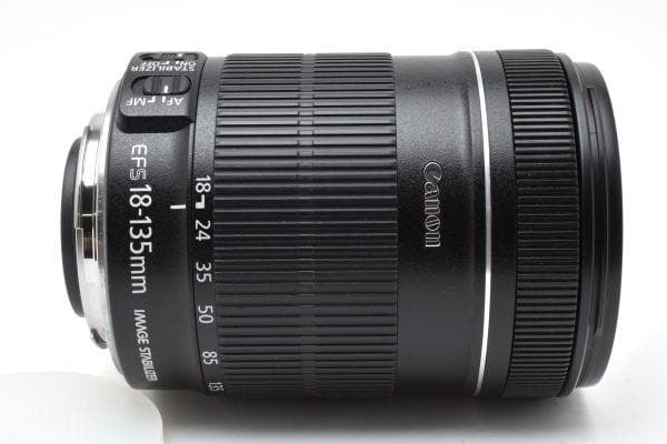 【美品】キャノン Canon EF-S 18-135mm F3.5-5.6 IS