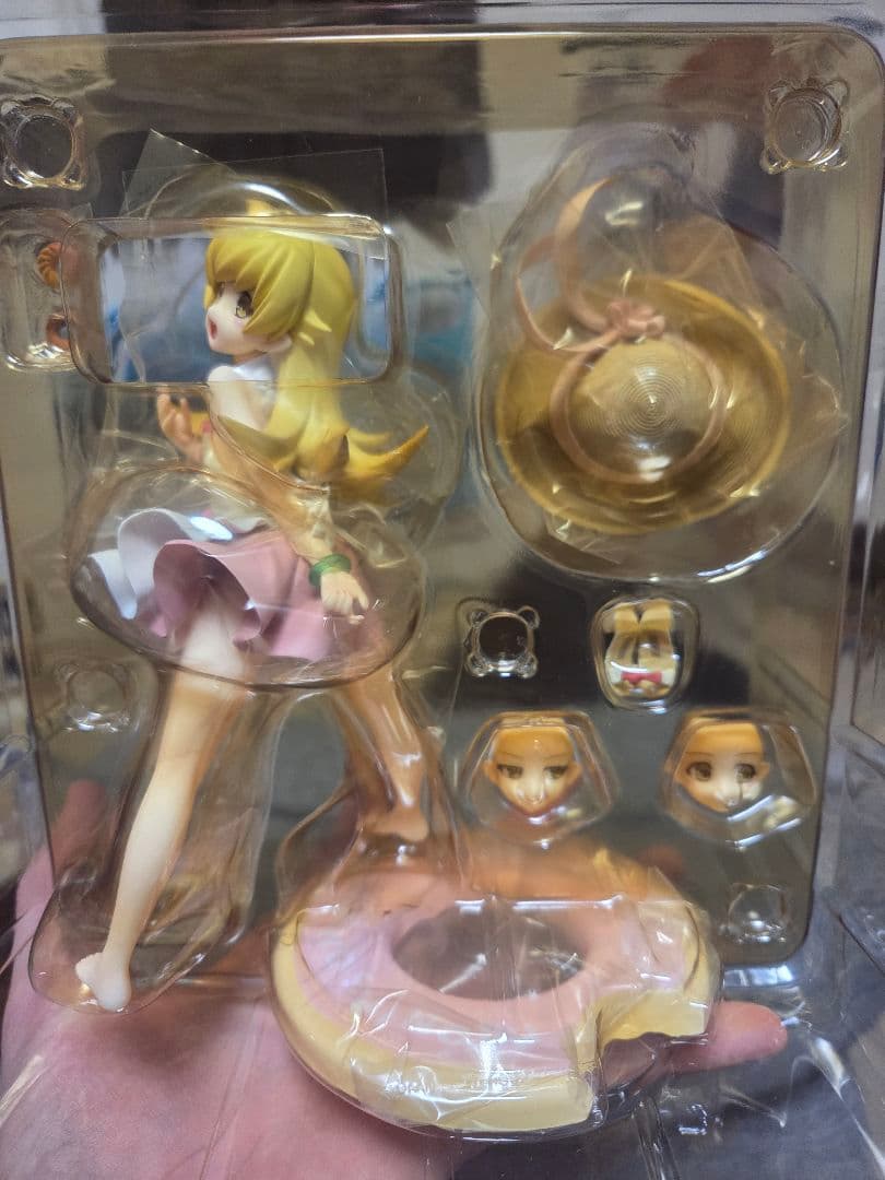 ALTER NISEMONOGATARI 忍野忍 1/8フィギュア