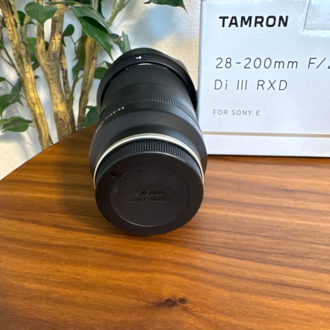 デジタルカメラ TAMRON 28-200mm F2.8-5.6 Di III RXD