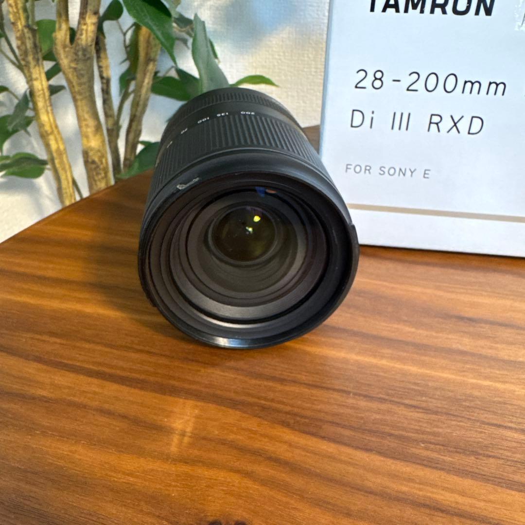 デジタルカメラ TAMRON 28-200mm F2.8-5.6 Di III RXD