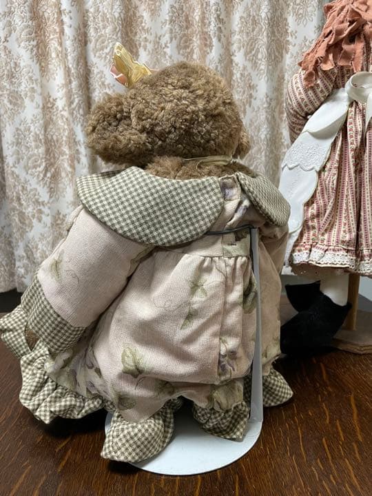 The Hen in the holly テディベア　アメリカンカントリードール