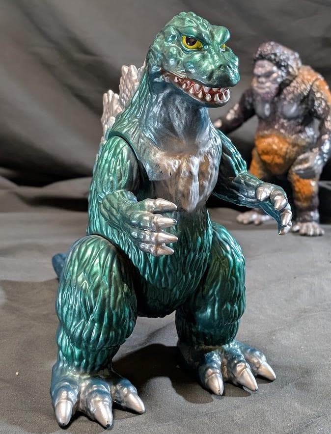 ゴジラ（M1号）＆ゴリラ1号（APES JAPAN）ソフビフィギュア2体