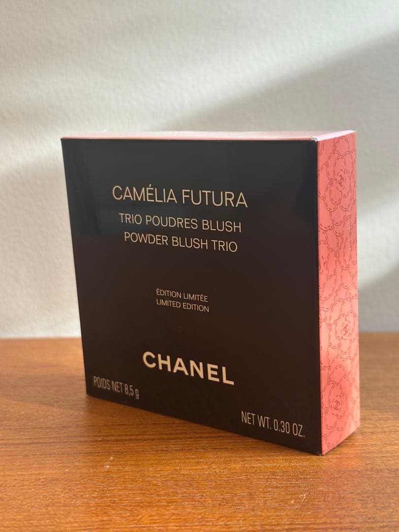 CHANEL カメリア フトゥーラ チーク 新品未使 - メルカリ