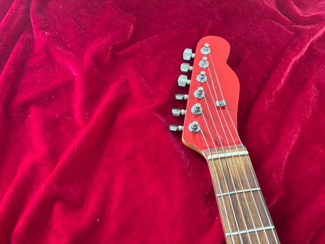 テレキャスタータイプ　マルチレイヤーカラー　ラッカーフィニッシュ　ハードレリック