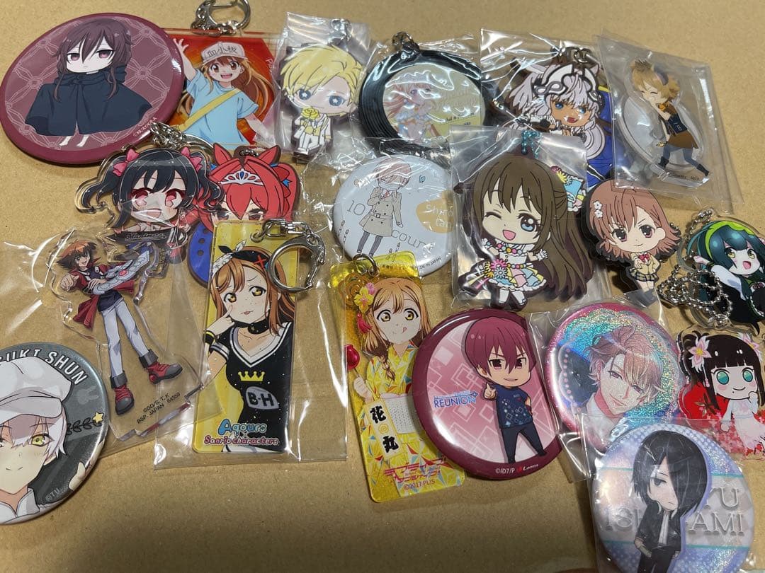 アニメ グッズ まとめ売り ノンジャンル 100点以上 アクスタ アクキー等