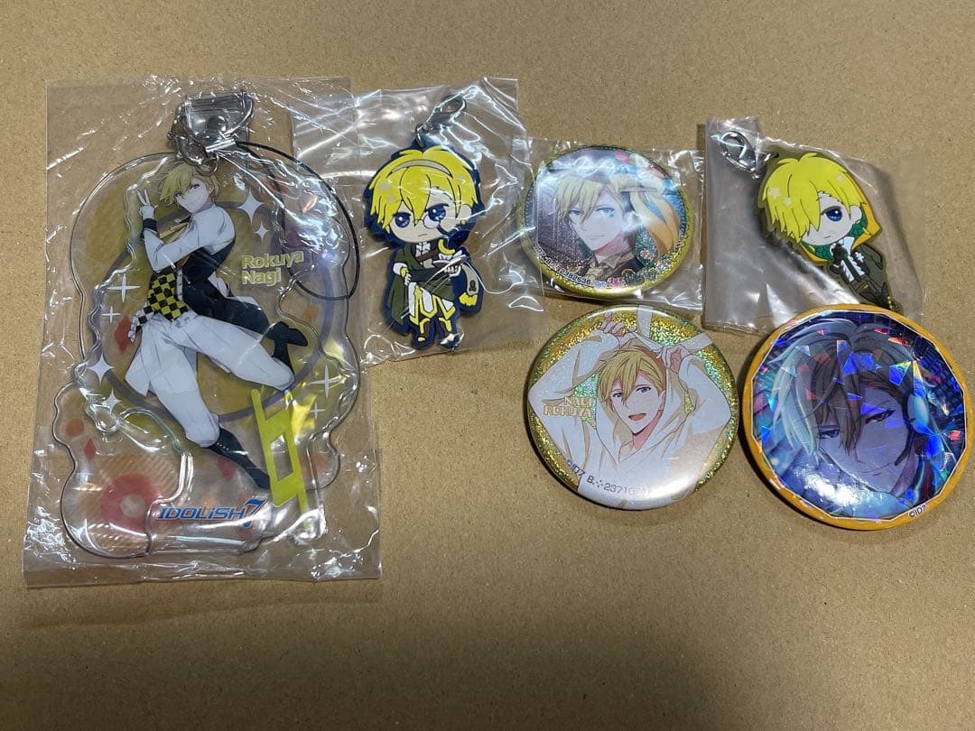 アニメ グッズ まとめ売り ノンジャンル 100点以上 アクスタ アクキー等