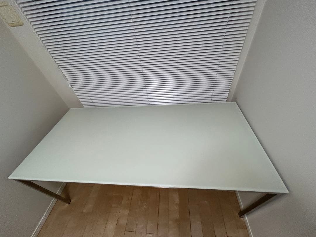 ドリアデ driade ガラス天板 ダイニングテーブル W1800 - メルカリ