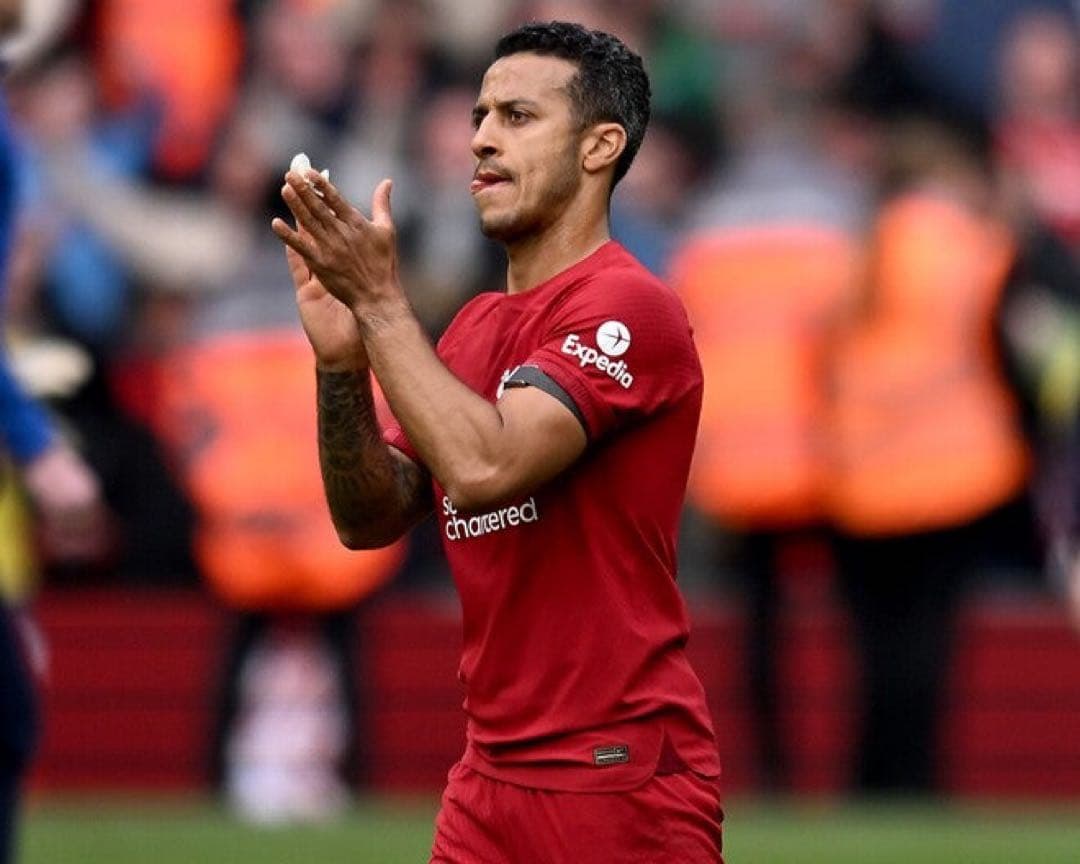 正規品】リバプール チアゴ選手6番 オーセンティック2022-23HOME