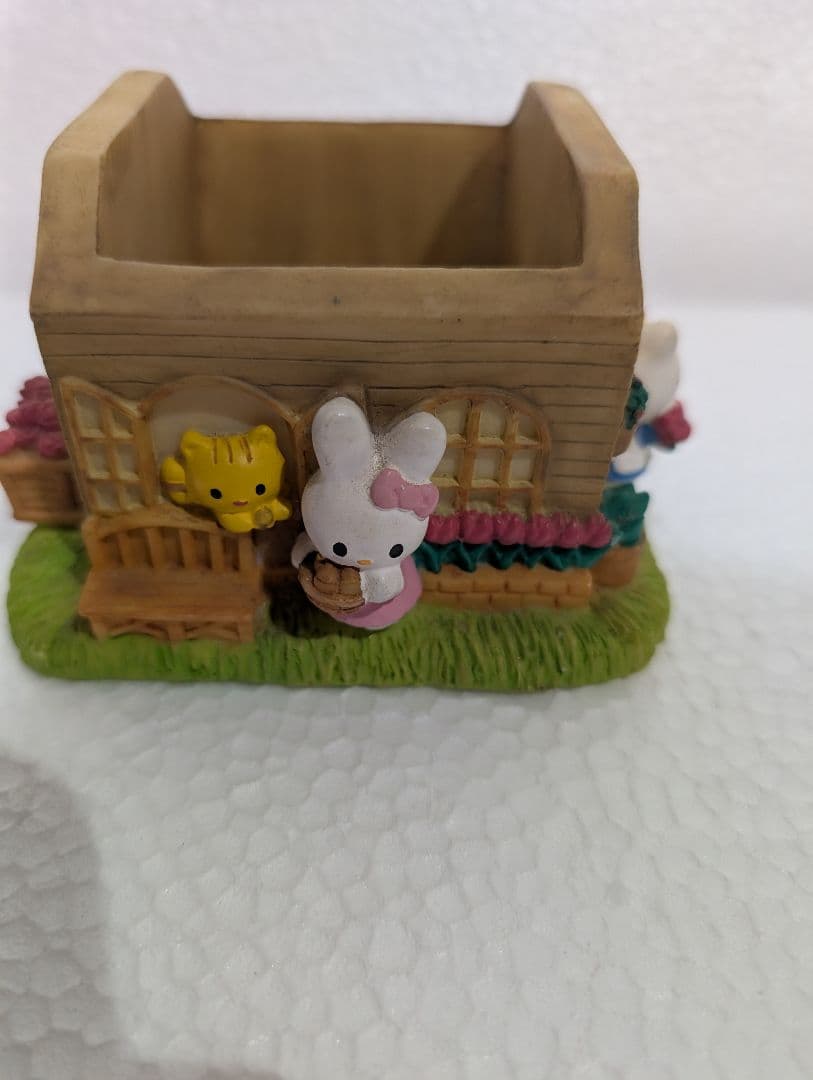 ハローキティ 家型小物入れケース