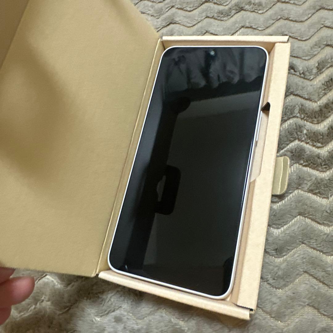 ほぼ新品arrows we2ミストホワイト arrows We2シリーズ | FCNT合同会社