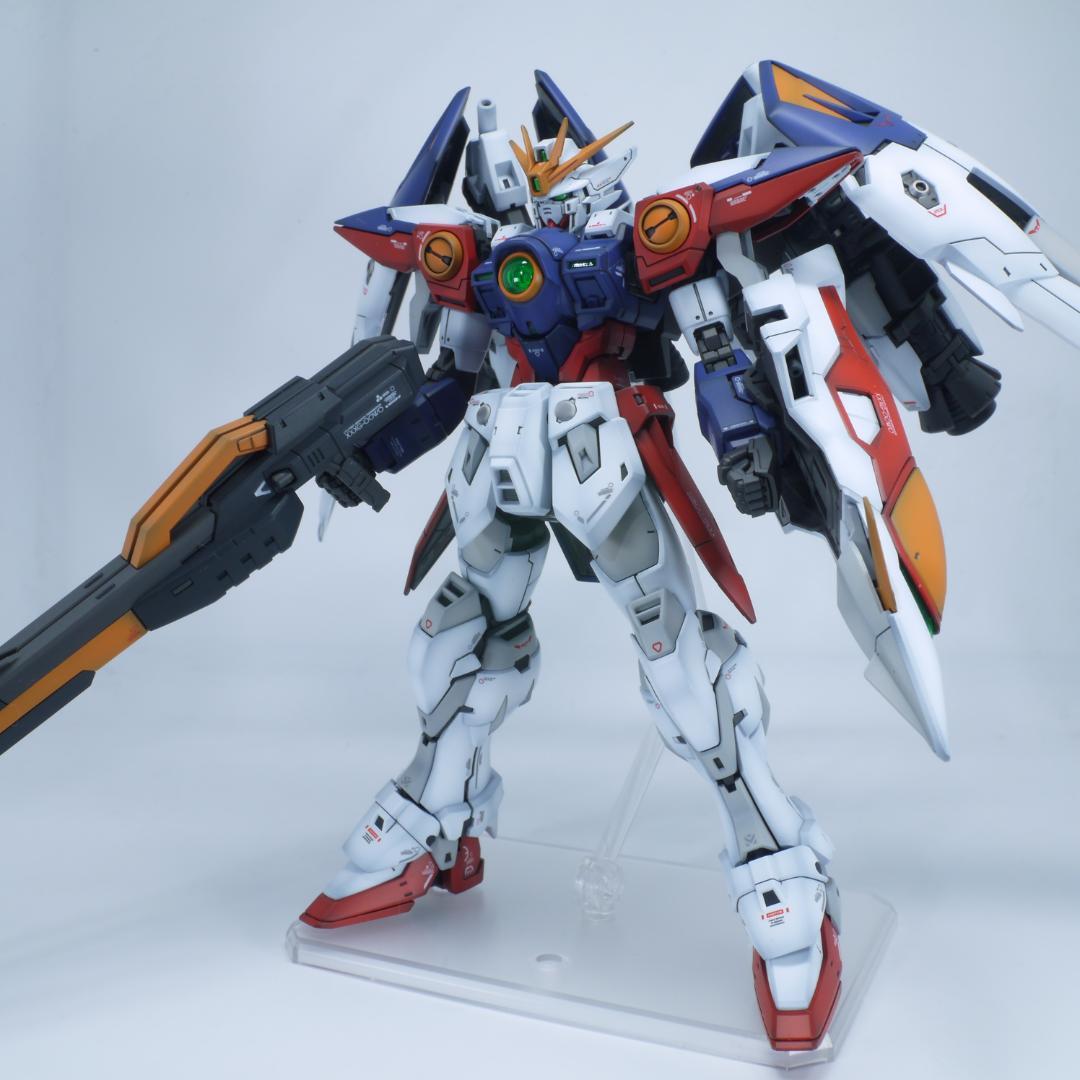 ガンプラ　RG ウイングガンダムゼロ　全塗装　完成品