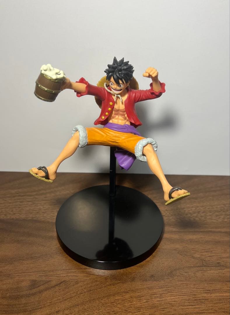 ワンピース　フィギュア　一番くじ　シャンクス　サボ　ルフィ　チョッパー　ナミ