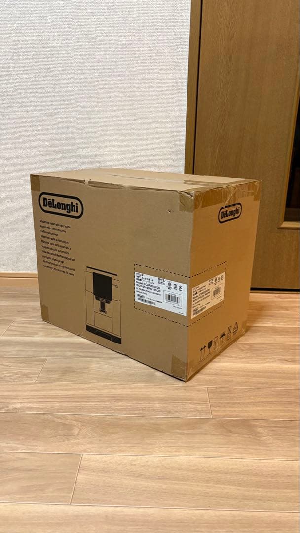 《新品未使用品》デロンギ_マグニフィカスタート 黒