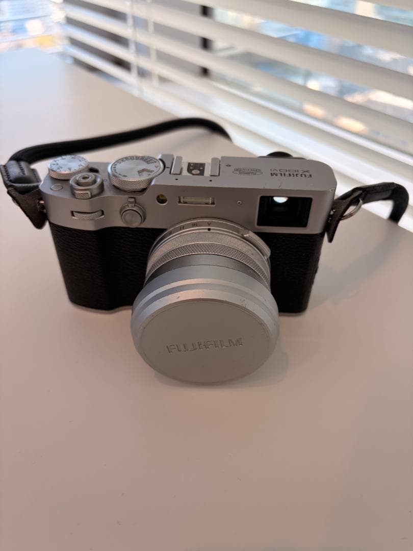 フジフイルム FUJIFILM X100VI デジタルカメラ【中古｜おまけ多数】 富士フイルム FUJIFILM X100VI ブラック AB+ランク 中古｜フジヤカメラ