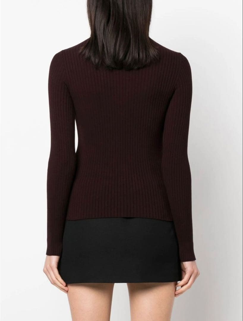 未使用に近い】Courrèges クレージュバーガンディセーターS - メルカリ