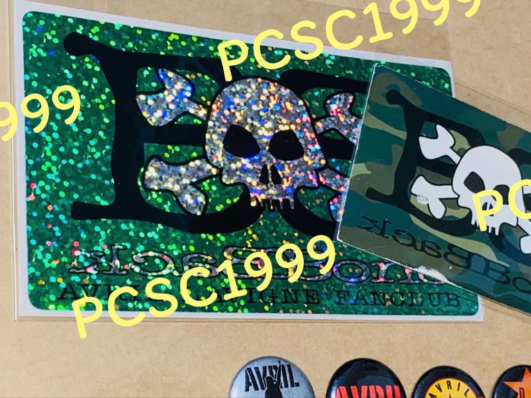 2002年 アヴリル・ラヴィーン 北米ファンクラブ会員限定ステッカー　バッジ　+