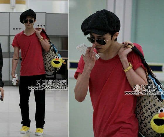 激レア！2010年 G-DRAGONが夏の間中バックに付けてた黄色エルモ 中古・古着通販】CASIO (カシオ) クロノグラフ ブラック｜ブランド