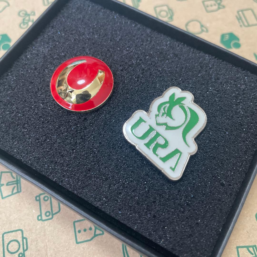 ウマ娘 公式 ピンバッジセット トレーナーVer. - メルカリ