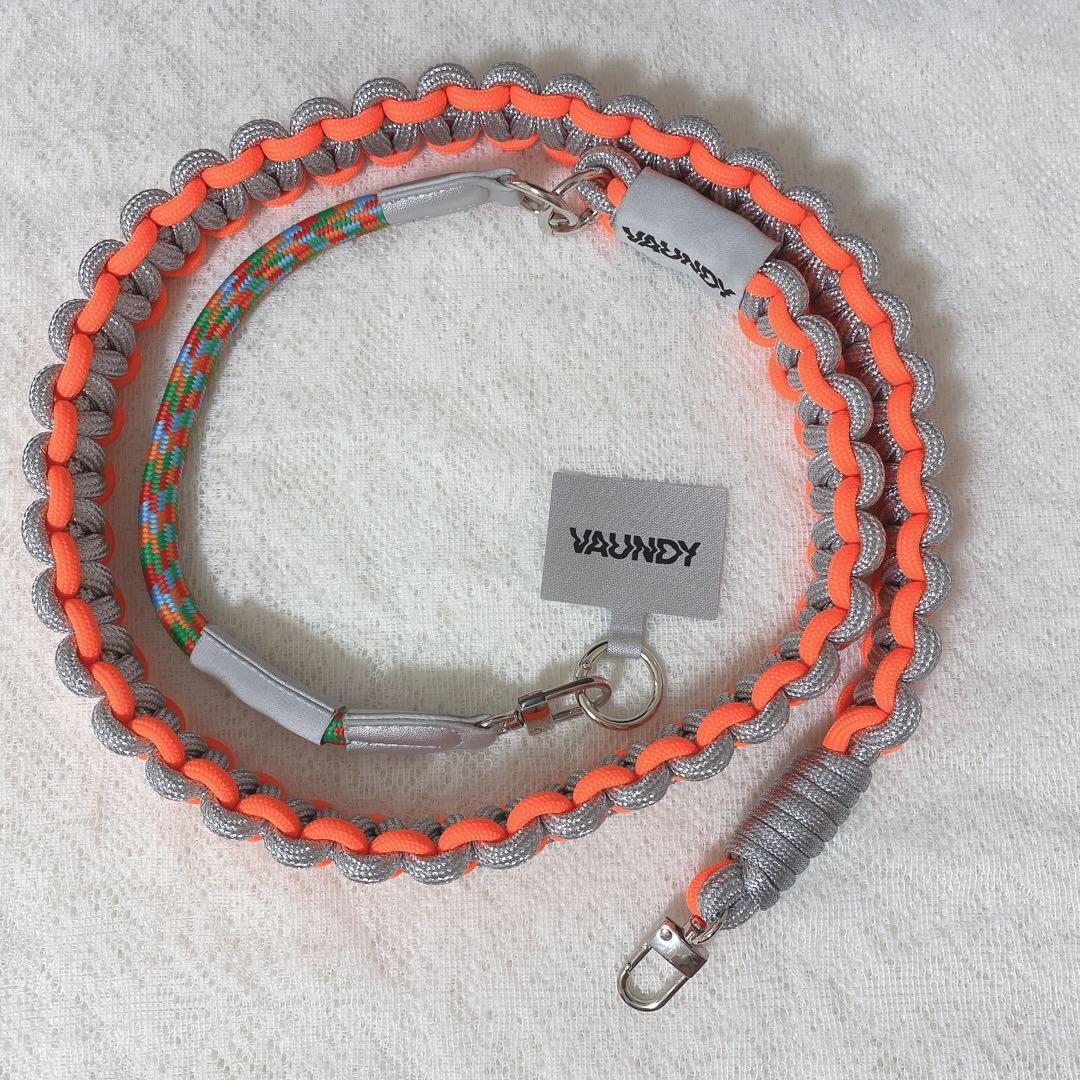 Vaundy Phone Tab & Strap 