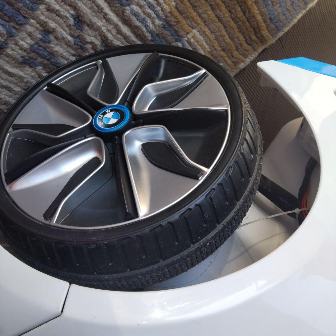 トイザらス　BMW i8 Concept Spyder 子供用電動自動車