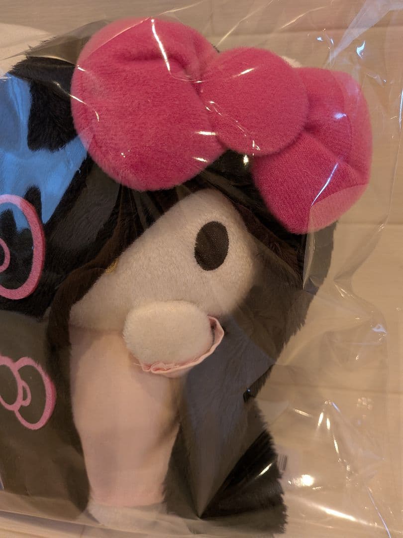 希少　ハローキティ　貞子　コラボぬいぐるみ　サンリオ限定　新品　タグ付き