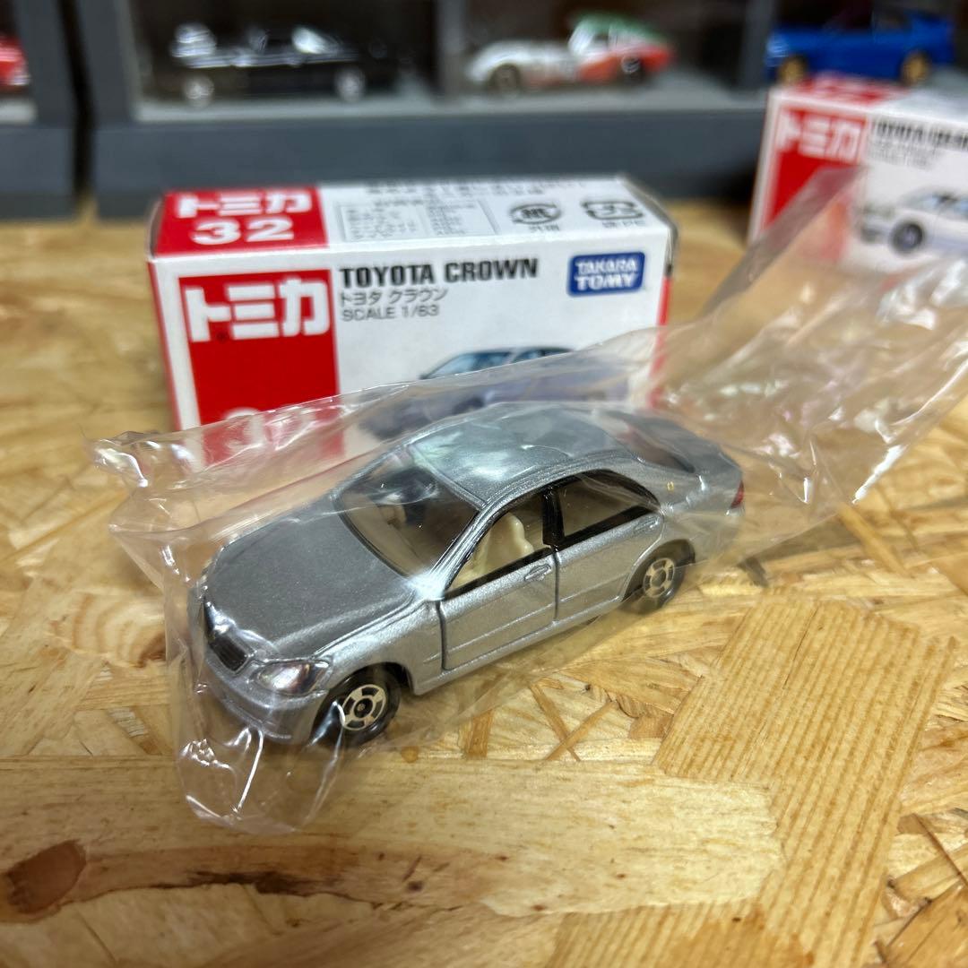 トミカ No.32 トヨタ クラウン シルバー - メルカリ
