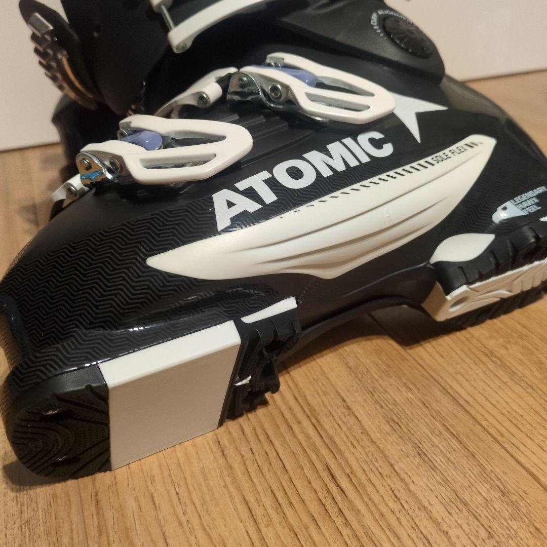 新品未使用 23 23.5cm スキー靴 スキー ブーツ ATOMIC