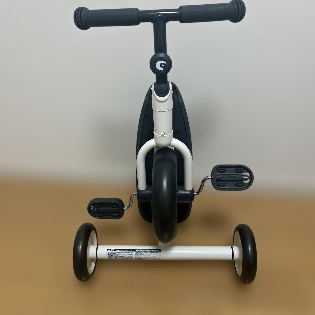 箱無し・未使用品　d-bike dax ホワイト/ブラック