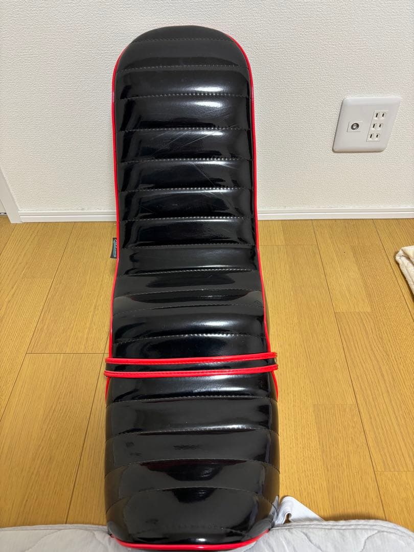 z400gp用 オオカワ製三段シート 赤ふち黒エナメル 40センチ