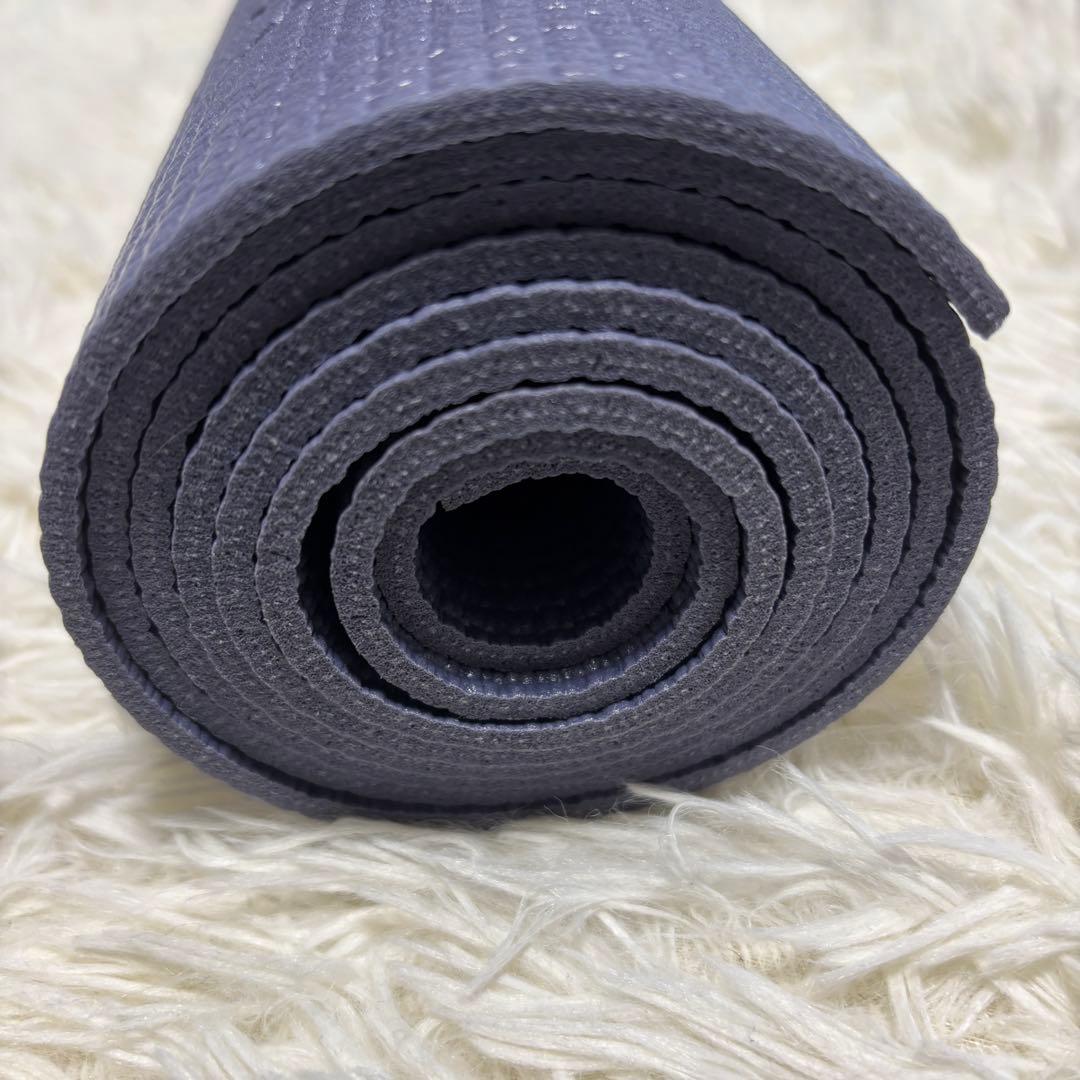 美品】LAVA ヨガマット 3mm ネイビー 145×61cm ホットヨガ - メルカリ