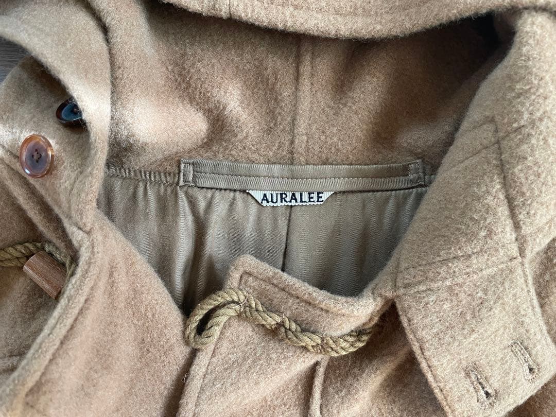 AURALEE ベビーキャメルビッグダッフルコート ユニセックス - メルカリ