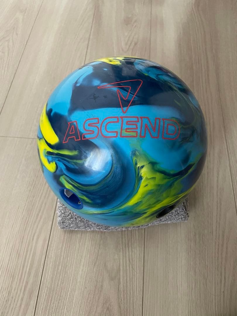 ボウリング ボール MOTIV ASCEND アセンド 15P 15ポンド - メルカリ