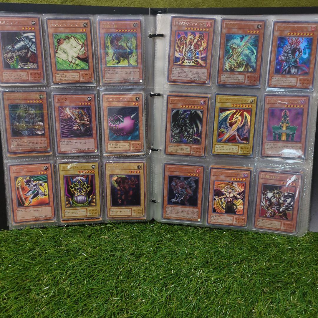 遊戯王 デュエリストカードファイル　カード200枚以上