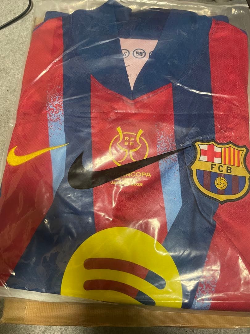 ケ*ト様 FCバルセロナペドリユニフォーム4th 25-26 ペドリ8番シャツ