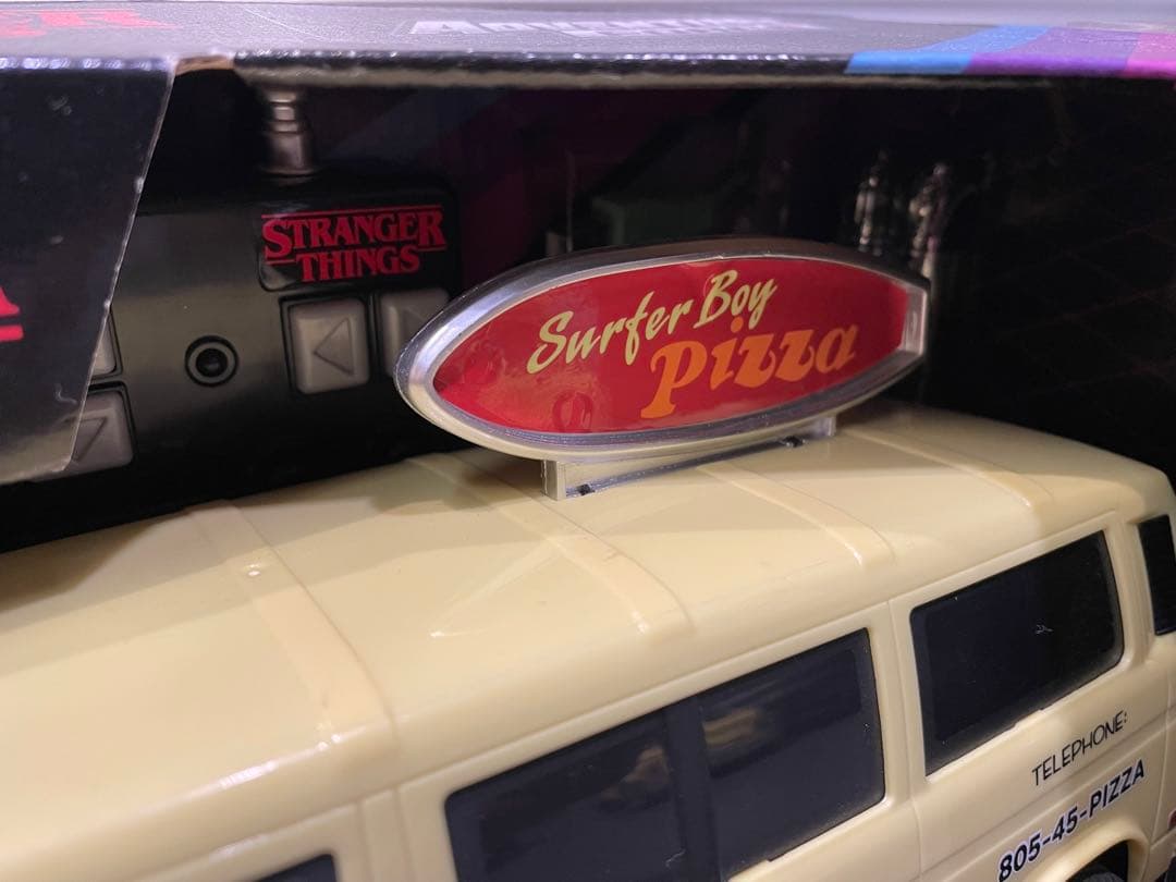 その他 STRANGER THINGS SURFER BOY PIZZA VAN
