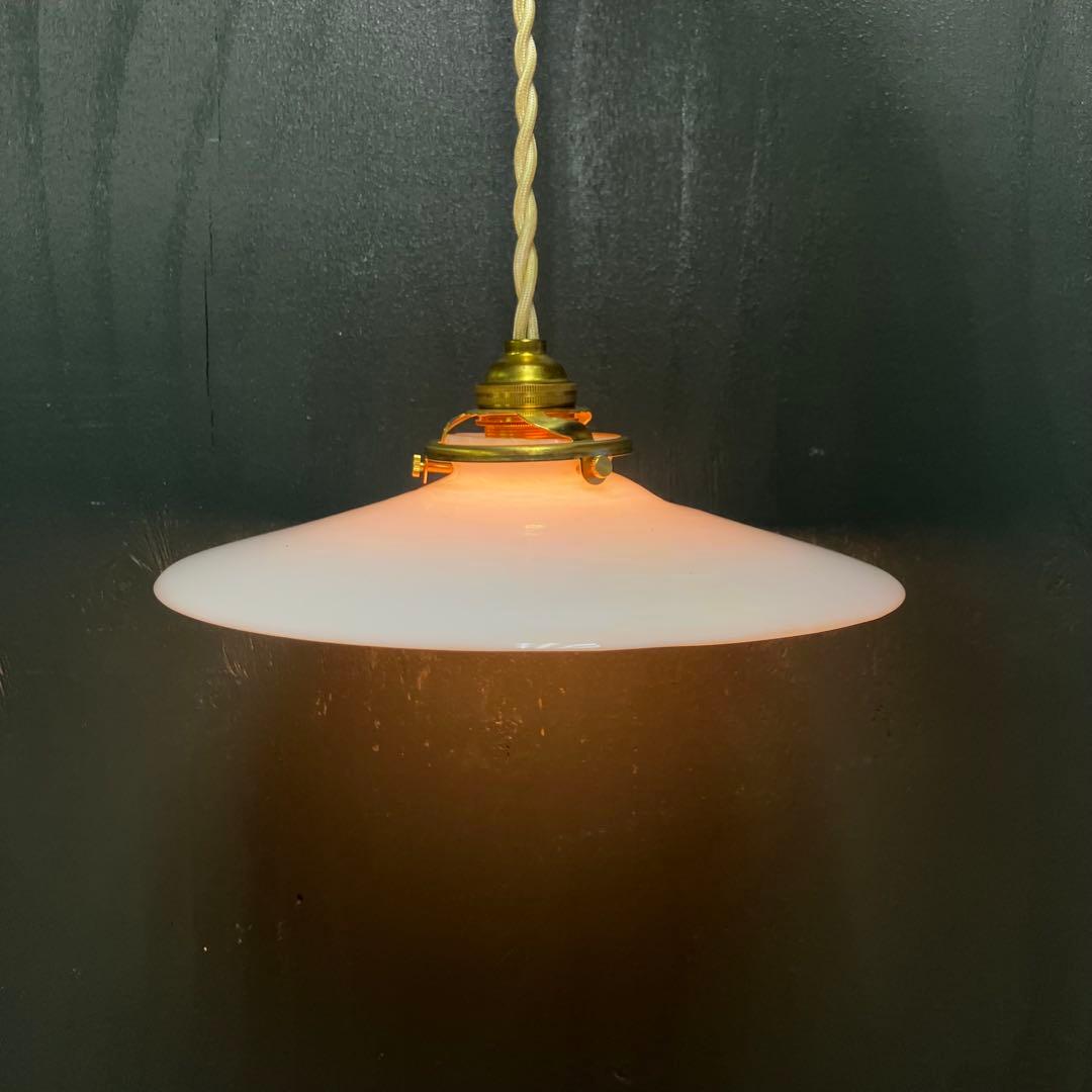アンティーク 乳白色ガラスシェード ペンダントライト レトロ 大正