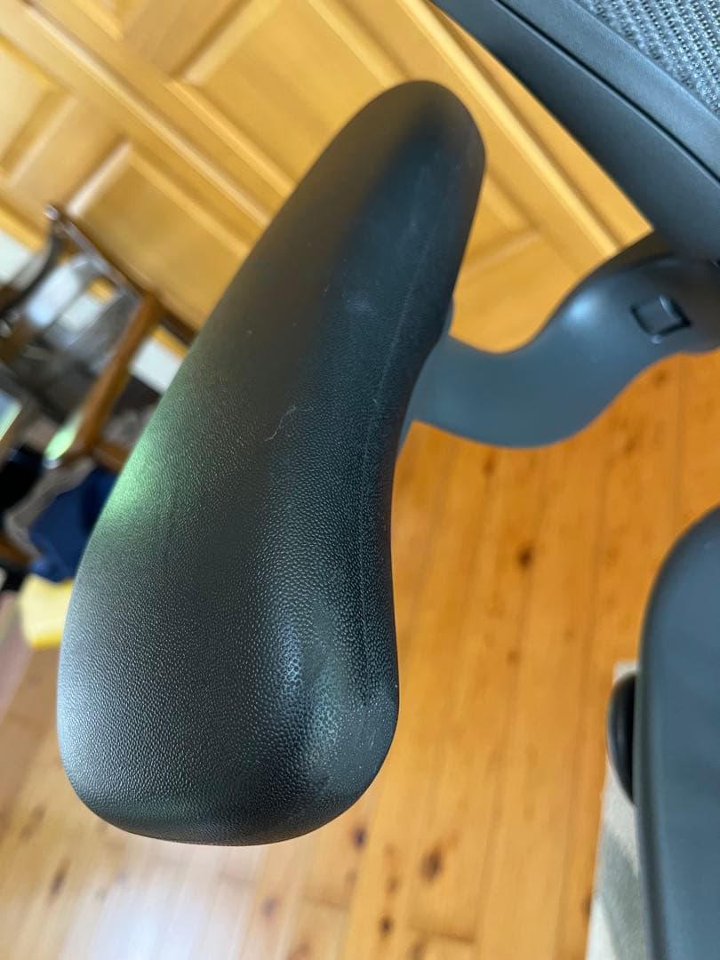 「クリップナッツ」《美品》アーロンチェア リマスタード Bサイズ