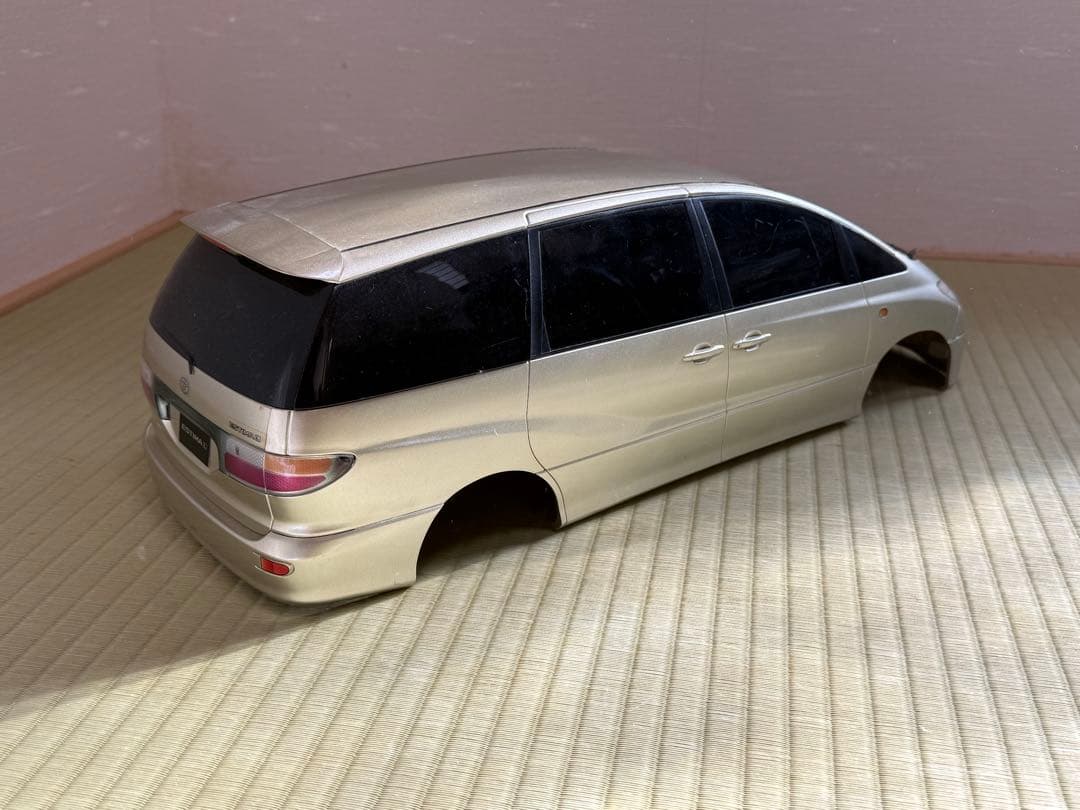 エスティマ ボディ (カラーサンプル)