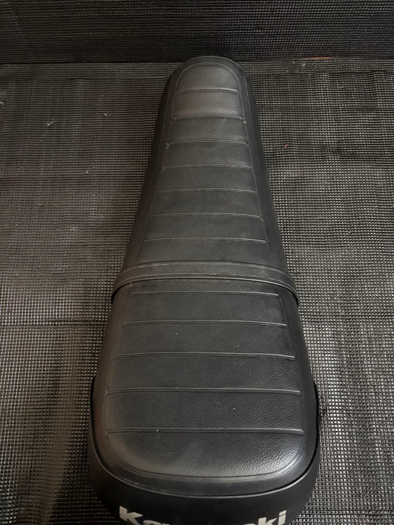 250TR 純正シート タックロールシート カワサキ タンデムシート - メルカリ
