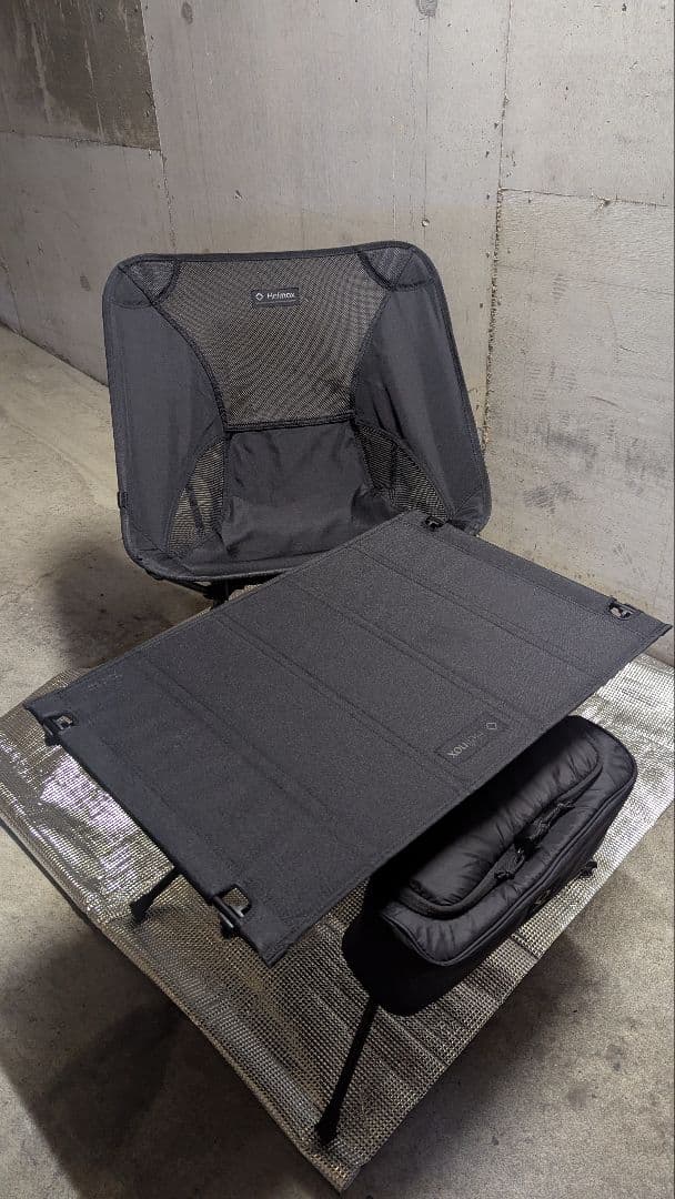 ヘリノックス ブラックアウトエディション希少セット。オールブラック仕様。 Chair One - Blackout Edition – Helinox Japan