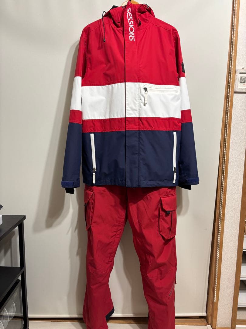 sessionsセッションズ　スノーボードウェア上下セット Sサイズ SESSIONS（セッションズ） 22-23 SESSIONS ウェア CHAOS PULLOVER