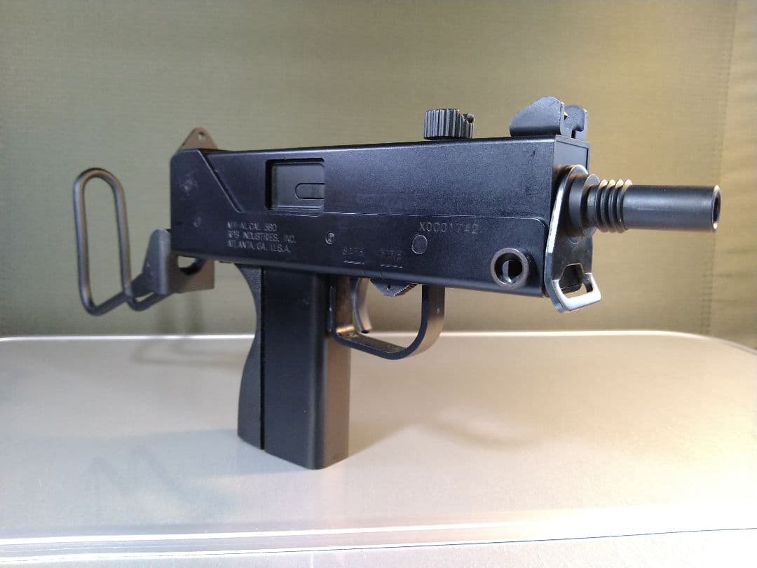 作動快調な美品！KSC M11A1 セミ・フルオートガスブロ！マガジン漏れなし！