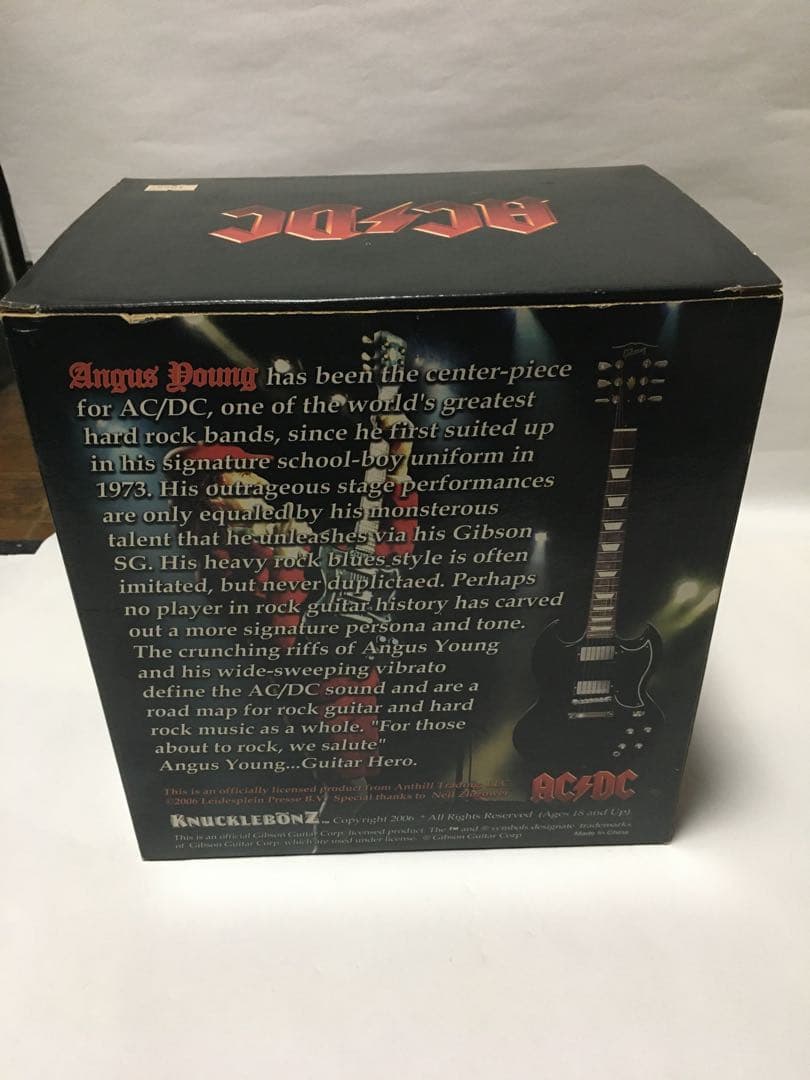 【難あり】【希少フィギュア】AC/DC アンガス・ヤング ギターヒーロー