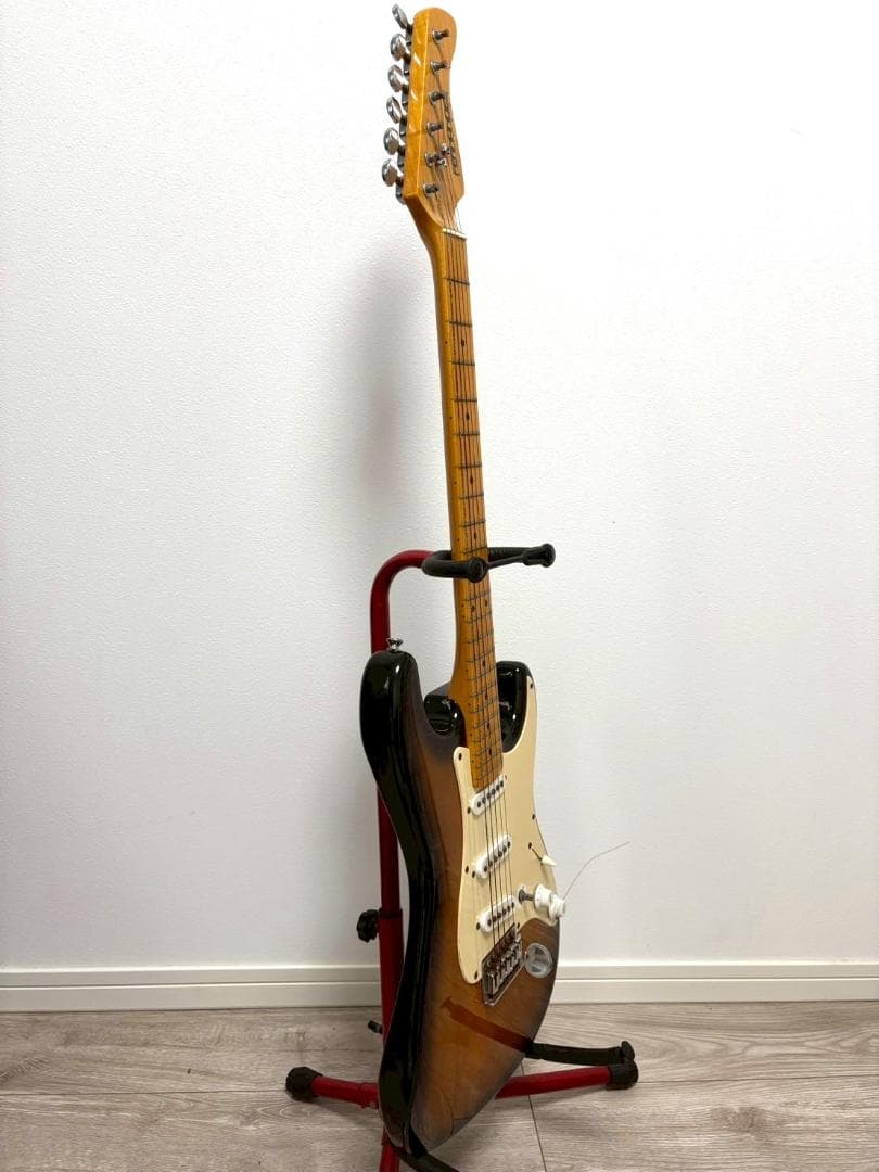 FERNANDES ストラトキャスター ギターケース付き - メルカリ