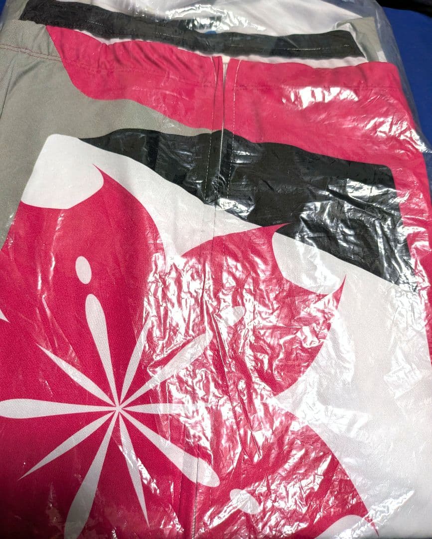 ガールズケイリン旧ユニフォーム1番車 - ウェア最 安値 価格