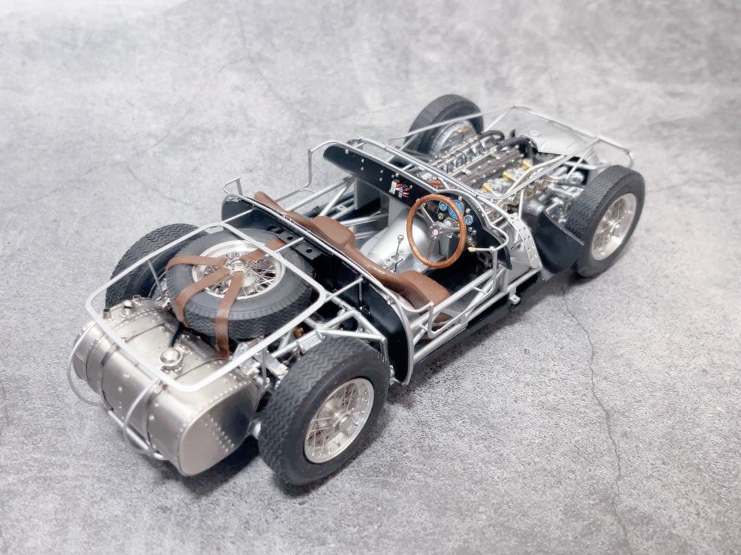 3000台限定　CMC 1/18 マセラティ　300S 1956