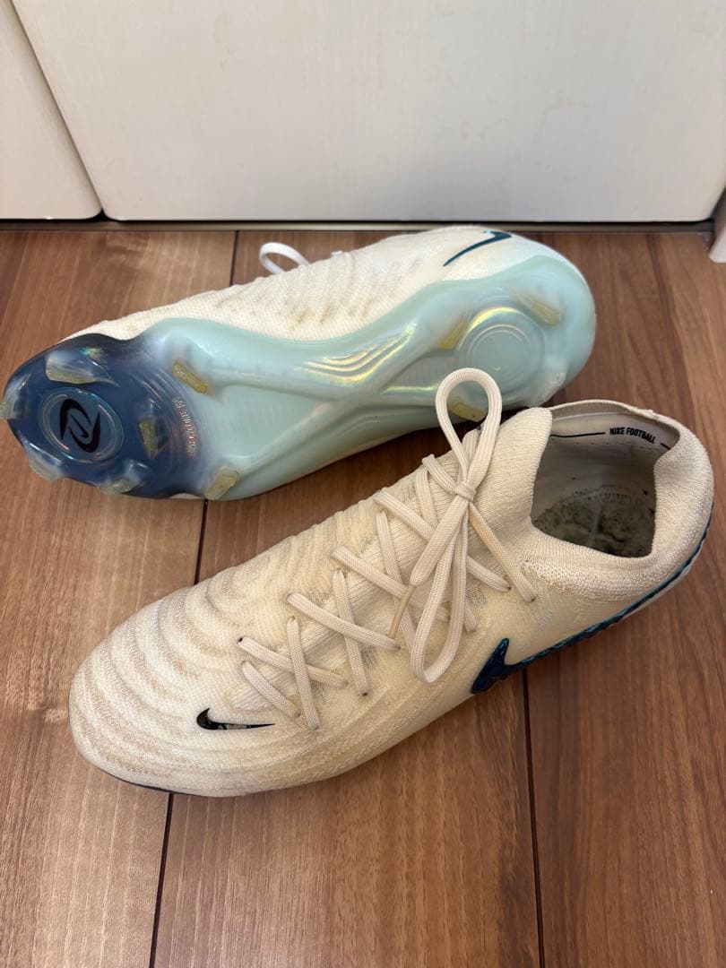 ナイキ ファントム GX 2 エリート FG LV8 kamo限定カラー - メルカリ
