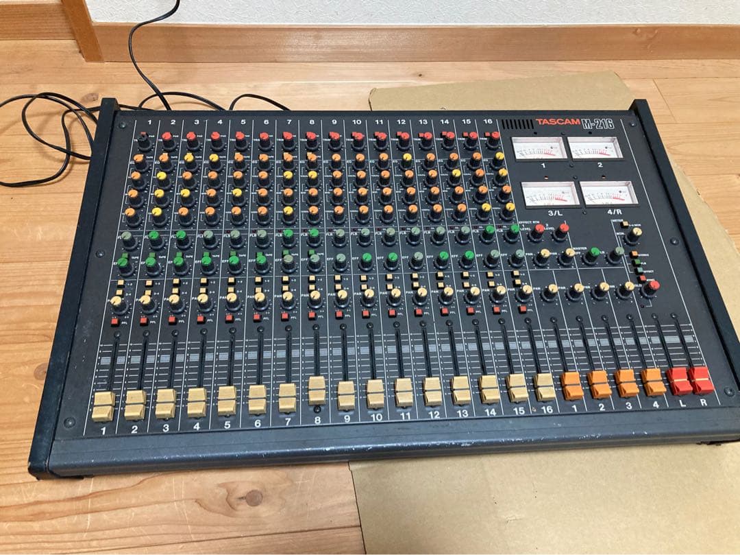 配信機器・PA機器・レコーディング機器 TASCAM M-216 Tascam M-216 Mixer Mixer | H64666