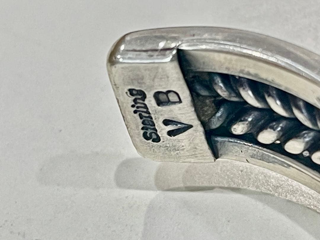 ナバホ族 Vivian Barbone バングル ターコイズ - メルカリ